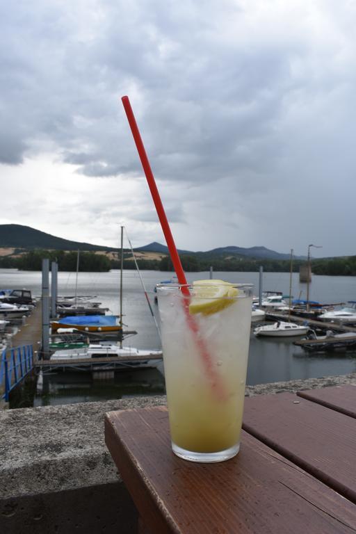 Resort Marina Labe โลโวซิเซ ภายนอก รูปภาพ
